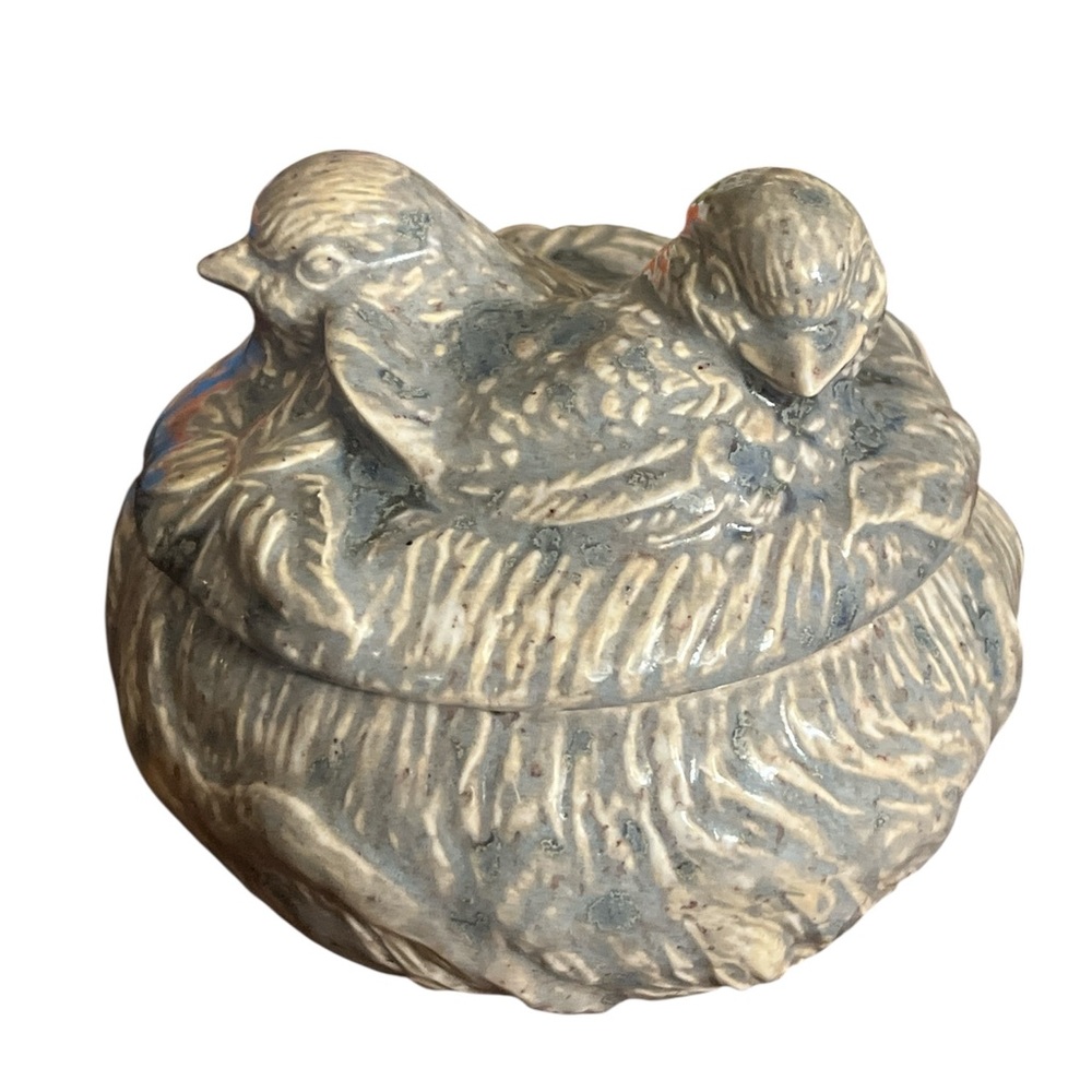 Holland Mold ceramic birds nest covered dish.